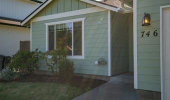 746 NW DESERT PINE St, Albany, OR 97321