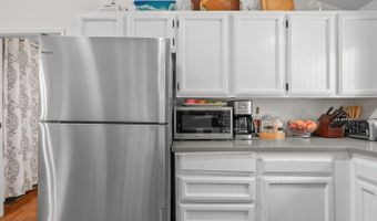 903 Redwood Dr, Aptos, CA 95003