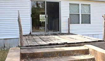 601 Travis St, Alleyton, TX 78935