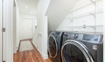 415 Park Cir 5, Aspen, CO 81611