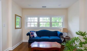 1409 Old Harrods Creek Rd, Anchorage, KY 40223