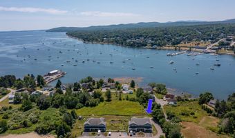 8 Shipmasters Cove Rd, Belfast, ME 04915