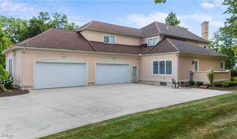 460 Berwick Cir, Aurora, OH 44202