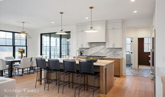 742 Honey Crk, Ada, MI 49301