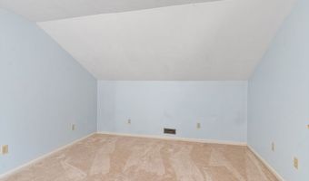 35 Chandler Dr 35, Atkinson, NH 03811