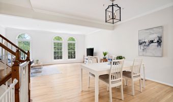 9821 TIFFANY HILL Ct 71, Bethesda, MD 20814