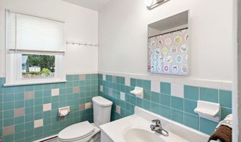 1108 Anchor Ave, Beachwood, NJ 08722