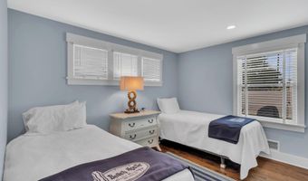 35 Bristol Pl, Bay Head, NJ 08742