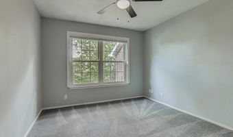 3305 WYNDHAM Cir 353, Alexandria, VA 22302