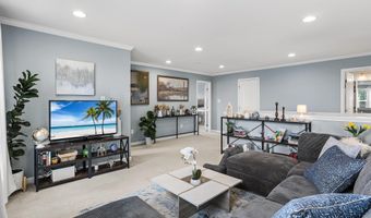 10 Gina Dr, Allentown, NJ 08501