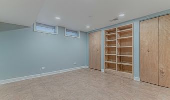 101 N Yale Ave, Arlington Heights, IL 60005