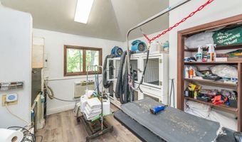 40 Brighton Rd, Andover, NJ 07821