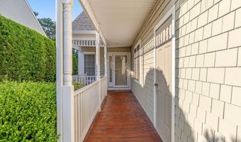 5 Sea Knoll Ct, Bourne, MA 02532