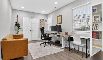22557 MIDDLEBURG CHAPEL Ct, Ashburn, VA 20148