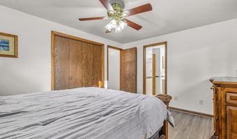 2512 N CHESTWOOD Ct, Appleton, WI 54911