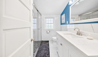 216 Hartford Ave, Bellingham, MA 02019