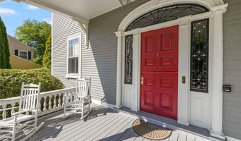 1 Red Cross Ave 9, Newport, RI 02840