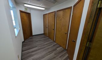 420 S Scatterfield Rd, Anderson, IN 46012