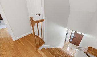 1 Blacksmith Rd, Lincoln, RI 02865
