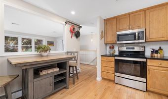118 Pettee Ave, North Kingstown, RI 02852