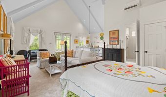 592 Whiteside Mountain Rd, Highlands, NC 28741