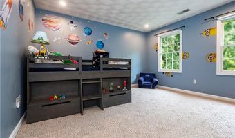 7 Wickham Rd, North Kingstown, RI 02852