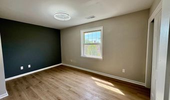 2008 38TH St SE 302, Washington, DC 20020