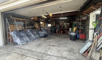 14 MEADOW St, Bayonne, NJ 07002