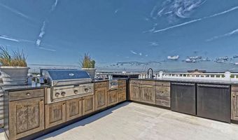 704 OLD AVALON Blvd, Avalon, NJ 08202