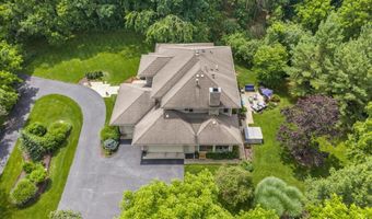 9171 Conservancy Dr NE, Ada, MI 49301