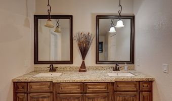 913 Ted, Alpine, TX 79830