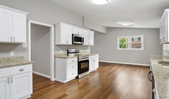 121 NE Hill Dr, Abingdon, VA 24210