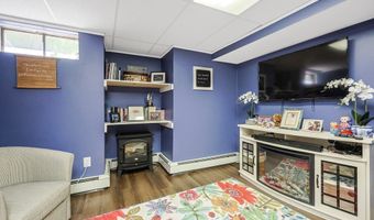 8 Rock Rd, Attleboro, MA 02703