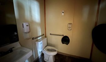 1513 Hwy 169 N, Algona, IA 50511