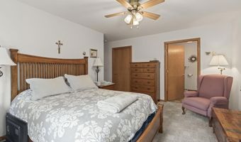 1529 15th St, Baraboo, WI 53913