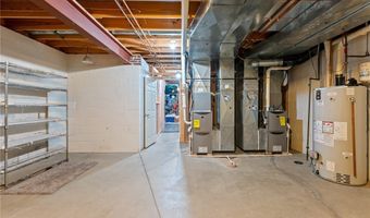 635 Prestige Woods Blvd, Aurora, OH 44202