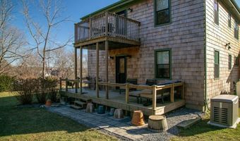 2 E Blvd 2, Middletown, RI 02842