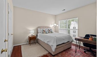 15612 EVERGLADE Ln 401, Bowie, MD 20716