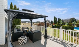 277 LAKE CHARLES Dr, Alpine, AL 35014