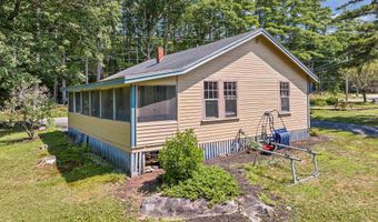 7 Roberts Cove Rd, Alton, NH 03809