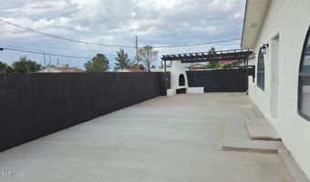 316 S Sixth St, Anthony, TX 79821