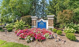276 Sandover Dr, Aurora, OH 44202