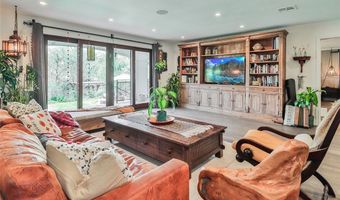 5617 Colodny Dr, Agoura Hills, CA 91301
