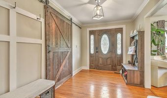 22643 Twin Oaks Rd, Abingdon, VA 24211