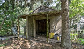 252 Thomas St, Allegan, MI 49010