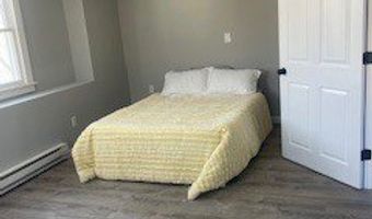 1 Hickory St, Bristol, CT 06010
