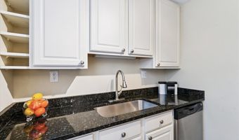 4378 N PERSHING Dr 43781, Arlington, VA 22203