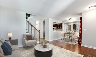 29 Encampment Dr, Bedminster, NJ 07921