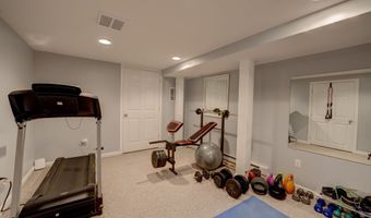 49 Beverly Dr, Avon, CT 06001