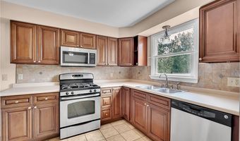 11319 Kieffer Rd, Alden, NY 14004